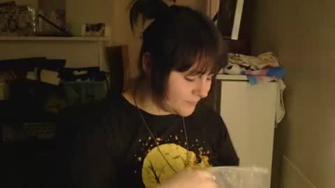 peakobunny online show from 12-15-25, 11:09