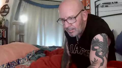 peanutbutterandjealous1 online show from 04-25-26, 09:45