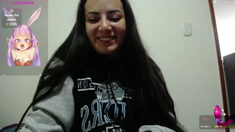 Snapshot of pearl_3 chatting on 02-16-25, 02:42 Pearl online show from 02-16-25, 02:42