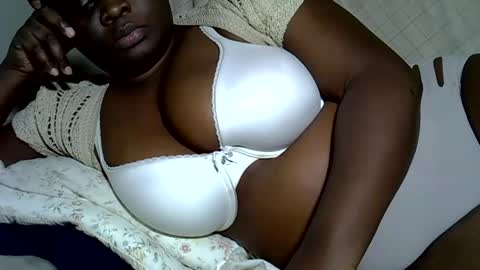 Keci online show from 11-05-25, 05:02