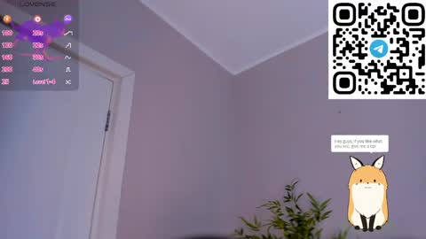 Snapshot of pearl_bloom chatting on 05-07-26, 01:00 Sex Leah online show from 05-07-26, 01:00