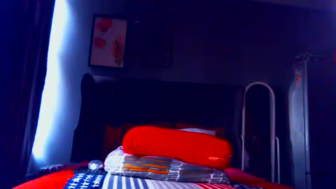 Pearl online show from 02-16-26, 05:58