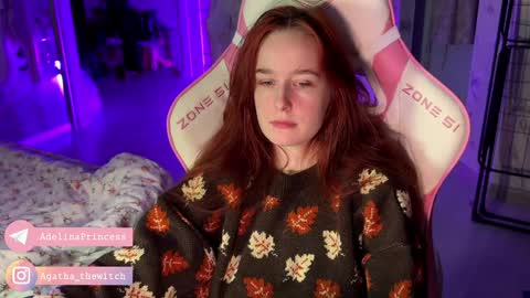 Snapshot of pearlprincess_ chatting on 02-08-25, 10:40 Adelina online show from 02-08-25, 10:40