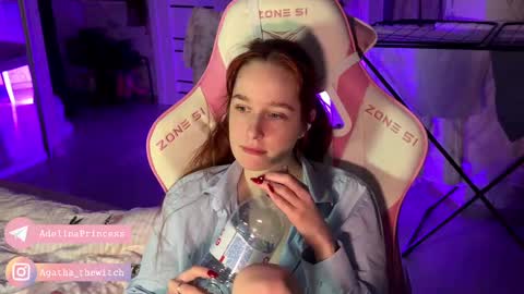 Snapshot of pearlprincess_ chatting on 02-16-25, 01:03 Adelina online show from 02-16-25, 01:03