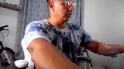 Pedro online show from 09-17-25, 03:08