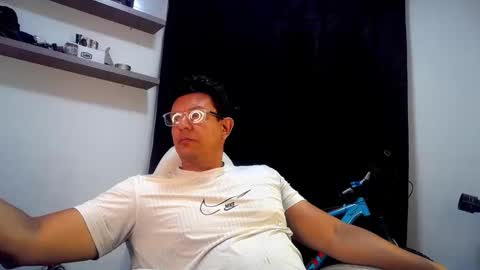 Pedro online show from 05-04-26, 01:56