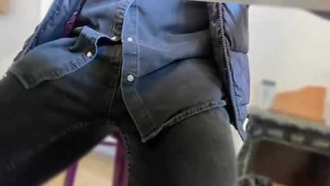 Snapshot of pedroserrano2000 chatting on 10-17-25, 08:28 PedrOO OO online show from 10-17-25, 08:28