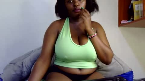 Snapshot of peekyshams chatting on 10-01-25, 06:30 peekyshams online show from 10-01-25, 06:30