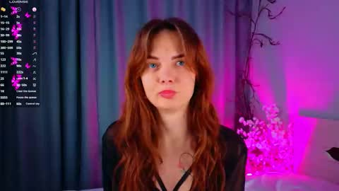 Snapshot of peggyhodges chatting on 10-13-25, 07:58 LisaDrako online show from 10-13-25, 07:58