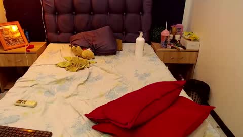 Peiton  online show from 02-25-25, 01:09