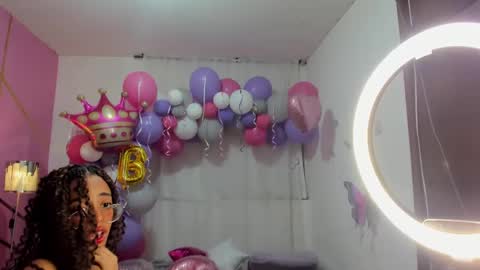 Snapshot of peneelopeecute chatting on 12-14-24, 01:39 peneelopeecute online show from 12-14-24, 01:39