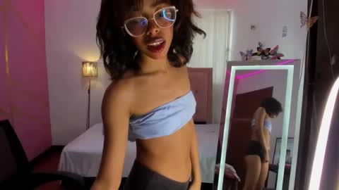 Snapshot of peneelopeecute chatting on 02-12-25, 09:54 peneelopeecute online show from 02-12-25, 09:54