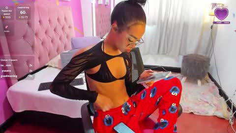 Snapshot of peneelopeecute chatting on 09-19-25, 05:35 peneelopeecute online show from 09-19-25, 05:35