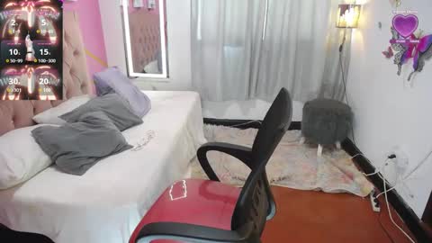 Snapshot of peneelopeecute chatting on 10-07-25, 03:42 peneelopeecute online show from 10-07-25, 03:42