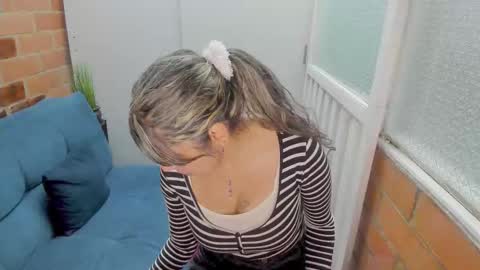 Penelope online show from 11-22-25, 07:02