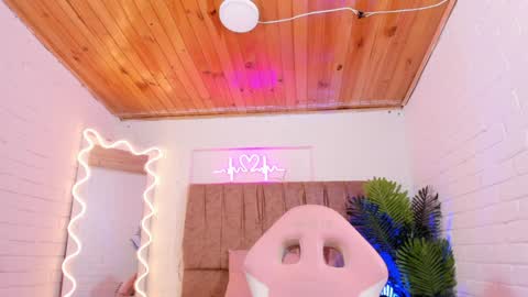 penelope online show from 01-05-25, 06:02