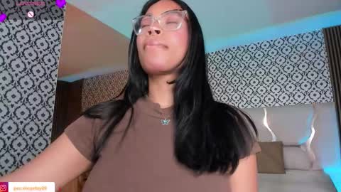 Snapshot of penelope_tay chatting on 01-16-26, 03:32 penelope online show from 01-16-26, 03:32