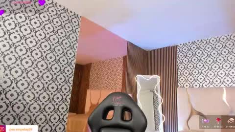 Snapshot of penelope_tay chatting on 02-09-26, 03:32 penelope online show from 02-09-26, 03:32