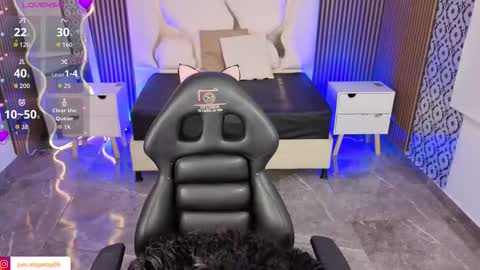 Snapshot of penelope_tay chatting on 03-05-26, 03:13 penelope online show from 03-05-26, 03:13