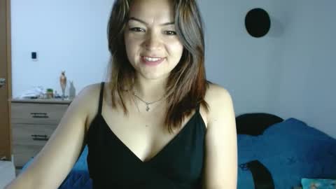 Snapshot of penelopemist chatting on 03-10-25, 11:49 penelopemist online show from 03-10-25, 11:49