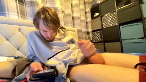 Penguin online show from 10-07-25, 05:21