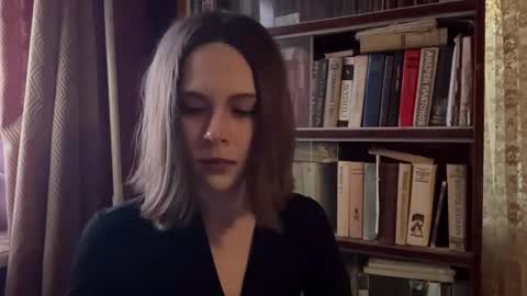 Snapshot of pennilinko chatting on 03-20-26, 02:00 Alya online show from 03-20-26, 02:00