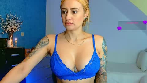 Hi Im Penelope  better vibrations  1111 online show from 04-01-26, 08:59