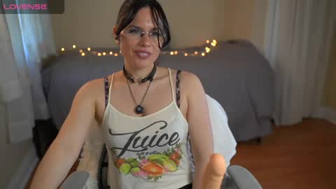 Snapshot of pepina_hot chatting on 04-30-26, 08:57 pepina_hot online show from 04-30-26, 08:57
