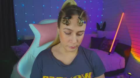 Snapshot of pepper_cat chatting on 02-09-25, 11:15 Dia online show from 02-09-25, 11:15