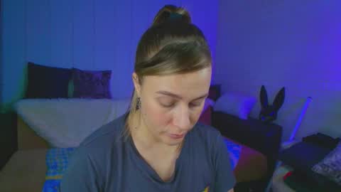 Snapshot of pepper_cat chatting on 03-09-25, 09:02 Dia online show from 03-09-25, 09:02