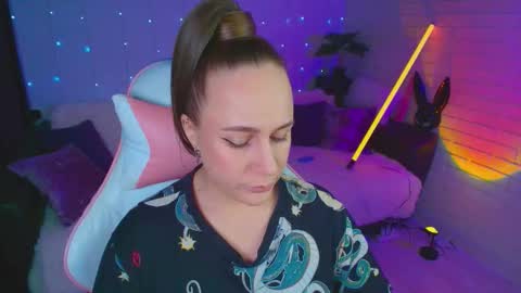 Snapshot of pepper_cat chatting on 11-27-25, 05:20 Dia online show from 11-27-25, 05:20