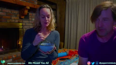 Peppermint and Dusty  online show from 03-09-25, 04:16