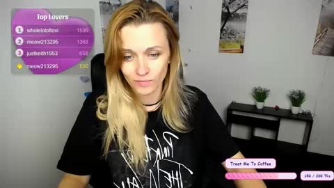 Mia online show from 10-20-25, 06:25