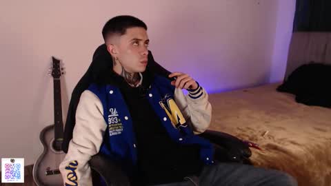 Snapshot of perceo09 chatting on 10-30-25, 02:57 first anal video in bio we are lucy and perceo follow us online show from 10-30-25, 02:57