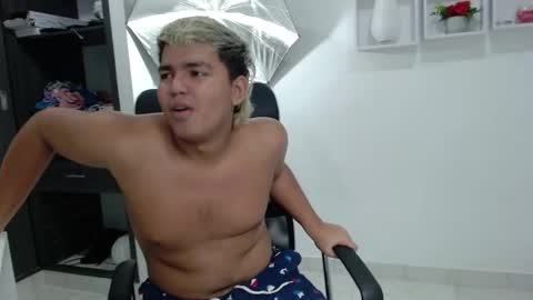 percibal_junior1 online show from 01-28-25, 08:25