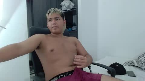 percibal_junior1 online show from 02-13-25, 08:38