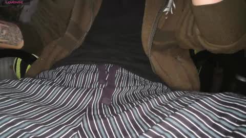 Snapshot of peregrintpelfox chatting on 11-29-25, 08:17 peregrintpelfox online show from 11-29-25, 08:17