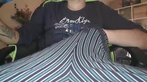 peregrintpelfox online show from 12-17-25, 11:27