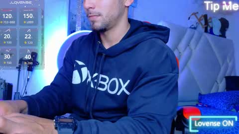 Snapshot of perfec_king00 chatting on 11-02-25, 08:33 Jacob online show from 11-02-25, 08:33