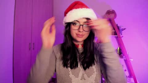 Sarah Ana Banana online show from 12-13-24, 05:49