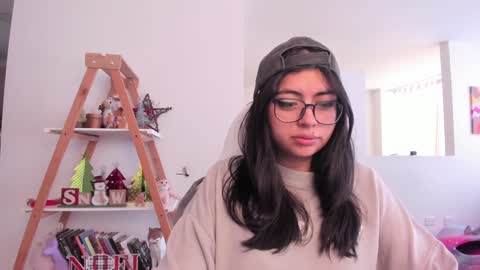 Sarah Ana Banana online show from 12-30-24, 11:48