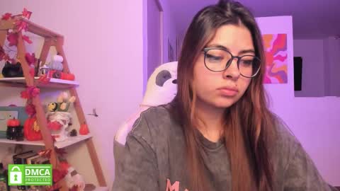 Sarah Ana Banana online show from 10-20-25, 03:29