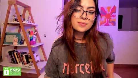 Sarah Ana Banana online show from 03-31-26, 02:35