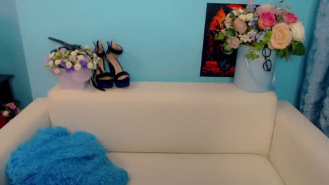 Snapshot of perfectjulia chatting on 12-11-24, 03:35 Julia online show from 12-11-24, 03:35