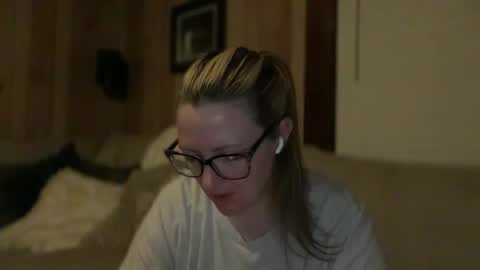 Nelly online show from 09-17-25, 03:41