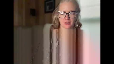 Nelly online show from 10-11-25, 07:23