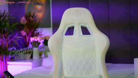 Dee online show from 11-07-25, 02:06