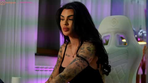 Dee online show from 02-10-26, 01:59