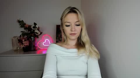 Snapshot of perfectxcindy chatting on 12-19-24, 10:34 Cindy online show from 12-19-24, 10:34