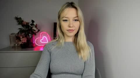 Snapshot of perfectxcindy chatting on 12-20-24, 06:29 Cindy online show from 12-20-24, 06:29